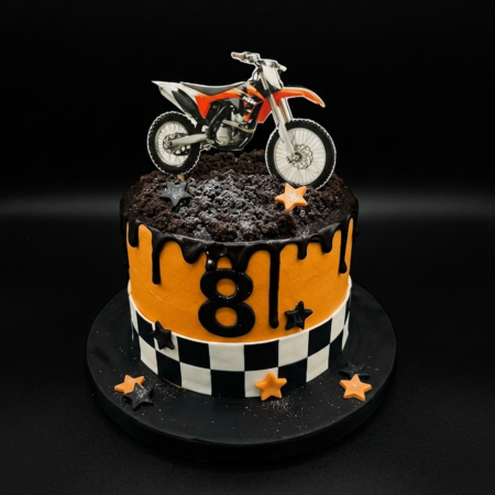 Racing biker's game cake